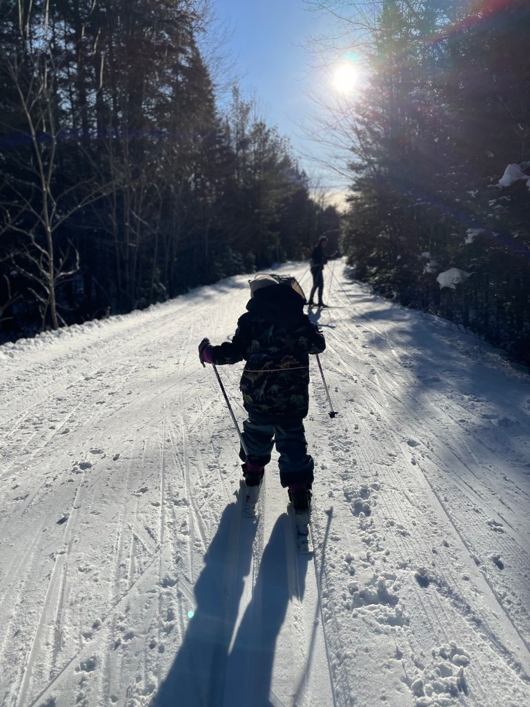 Où jouer librement en nature l’hiver dans les Laurentides?